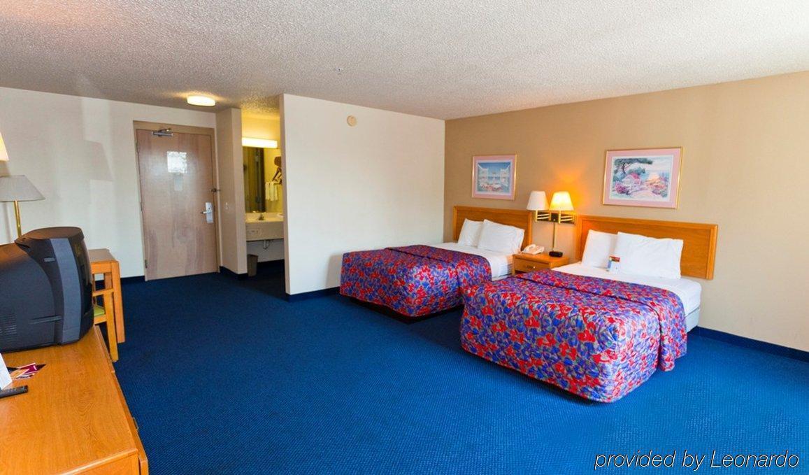 Red Roof Inn Sandusky - Milan Chambre photo
