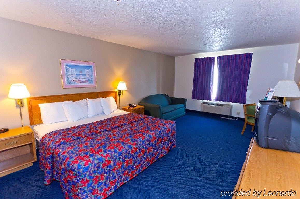 Red Roof Inn Sandusky - Milan Chambre photo